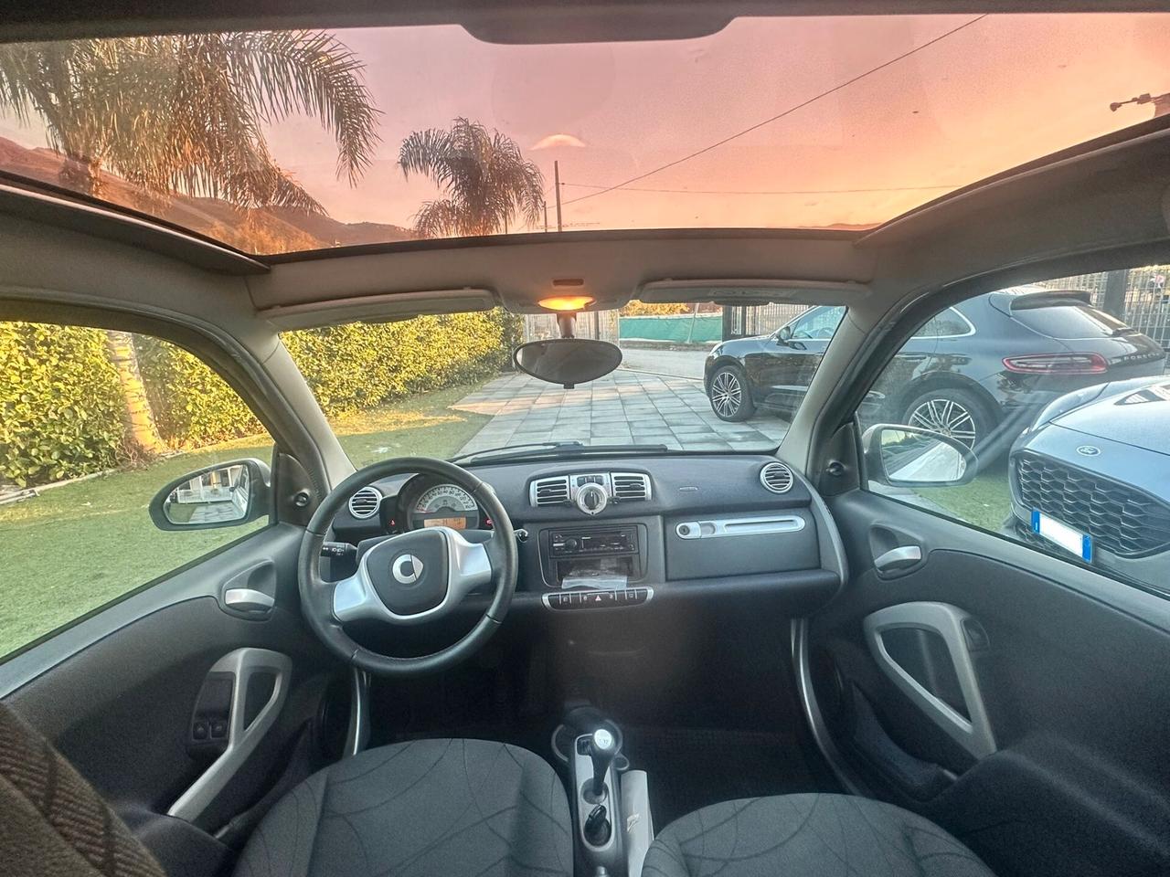 Smart ForTwo 1000 52 kW MHD Urbanrunner 2015 TETTO PANORAMICO