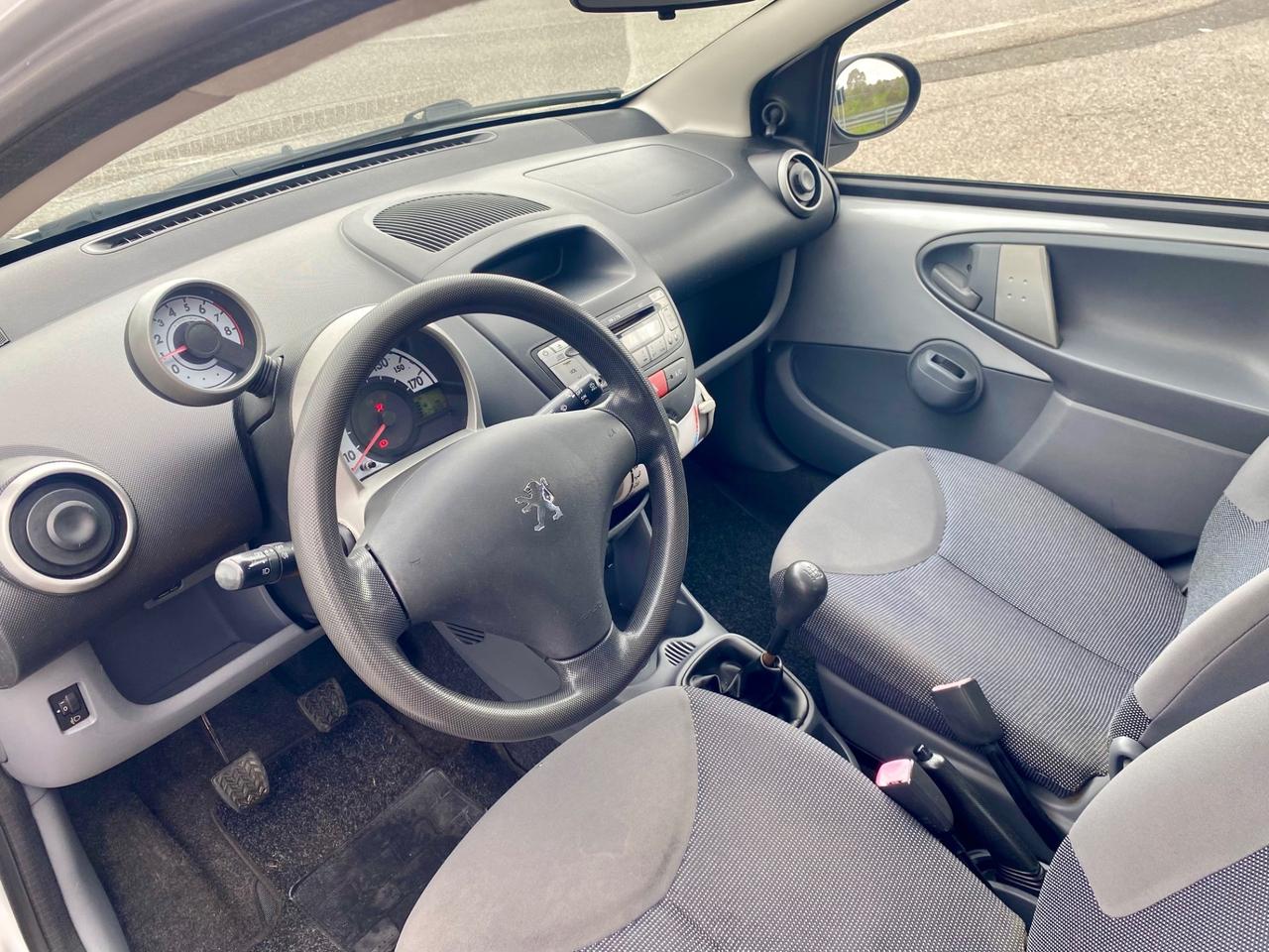 Peugeot 107 1.0 68CV 5p. Benzina