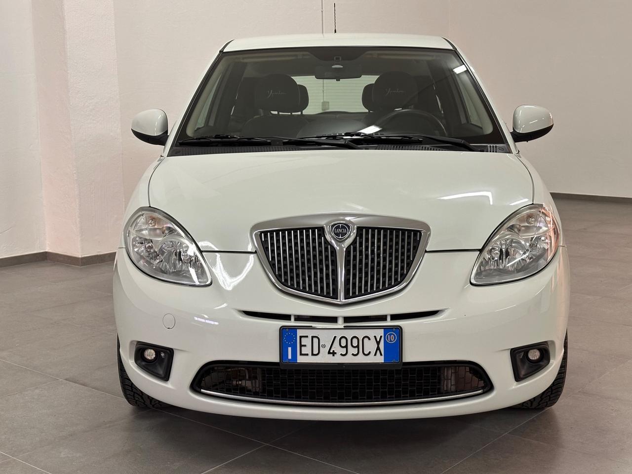 Lancia Ypsilon 1.2 Platino