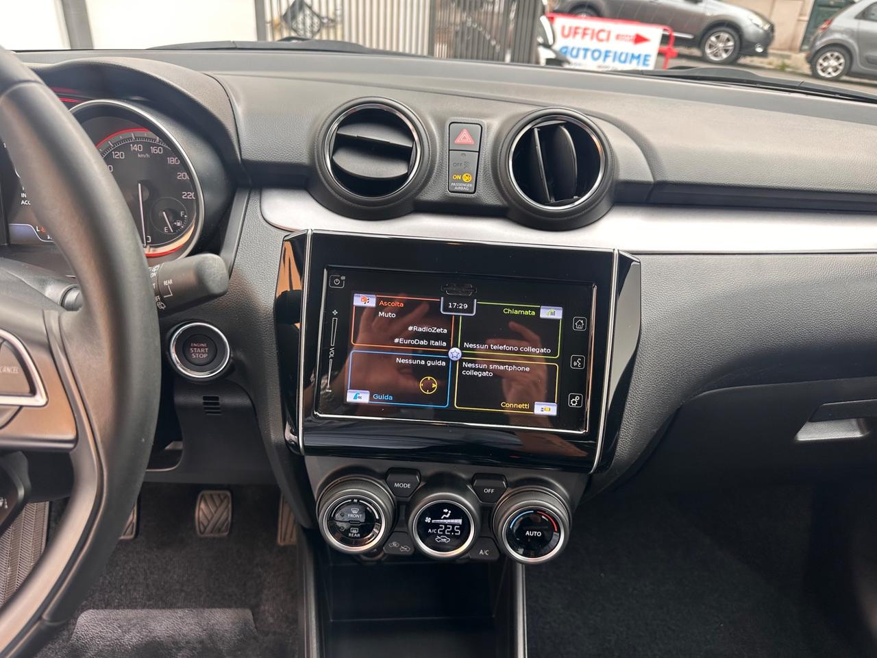 Suzuki Swift 1.2 Hybrid Top