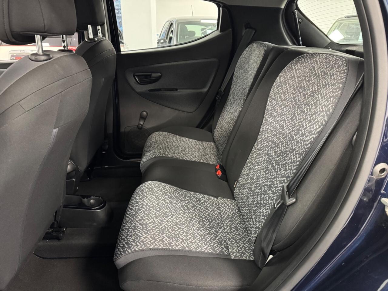 Lancia Ypsilon 1.0 FireFly 5 porte S&S Hybrid Ecoc