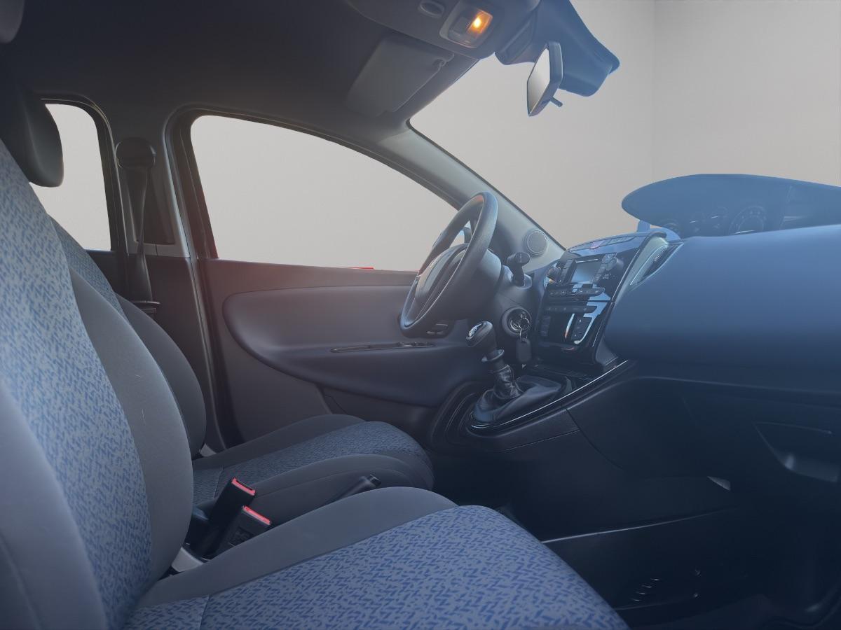 LANCIA - Ypsilon 1.0 firefly hybrid Gold s&s 70cv 5p.ti