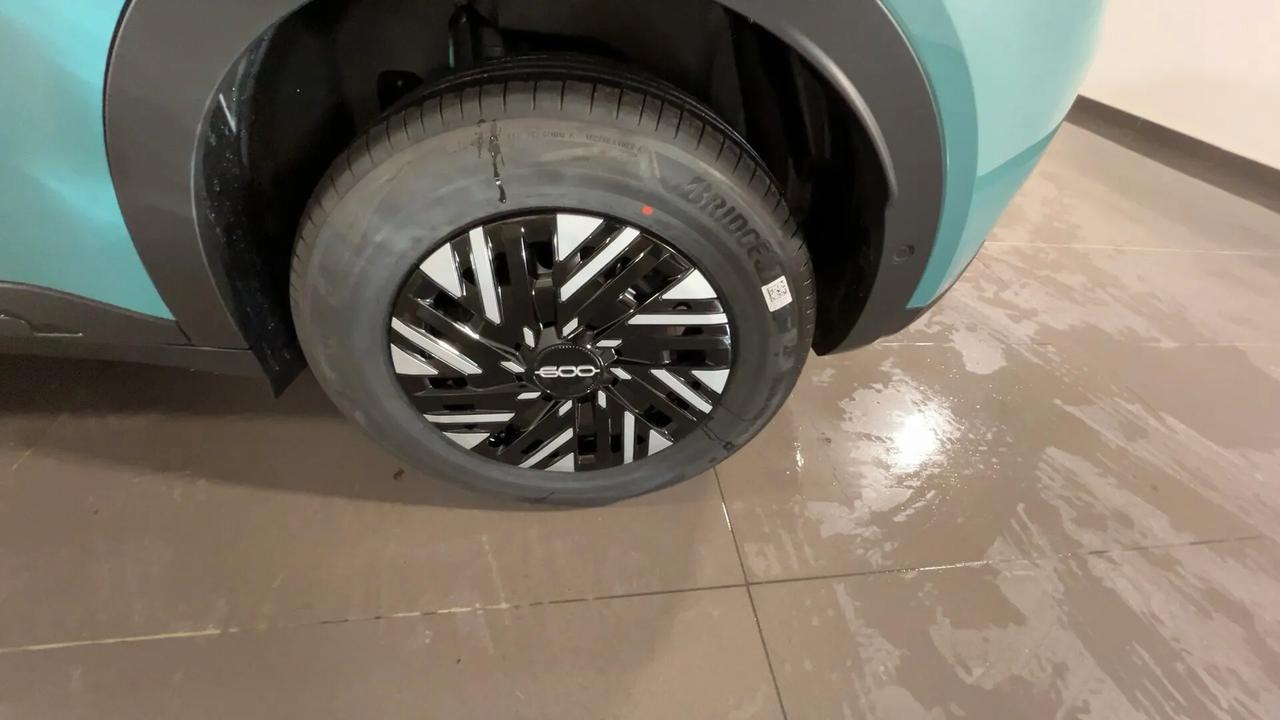 Fiat 600 Hybrid 100 CV DCT MHEV