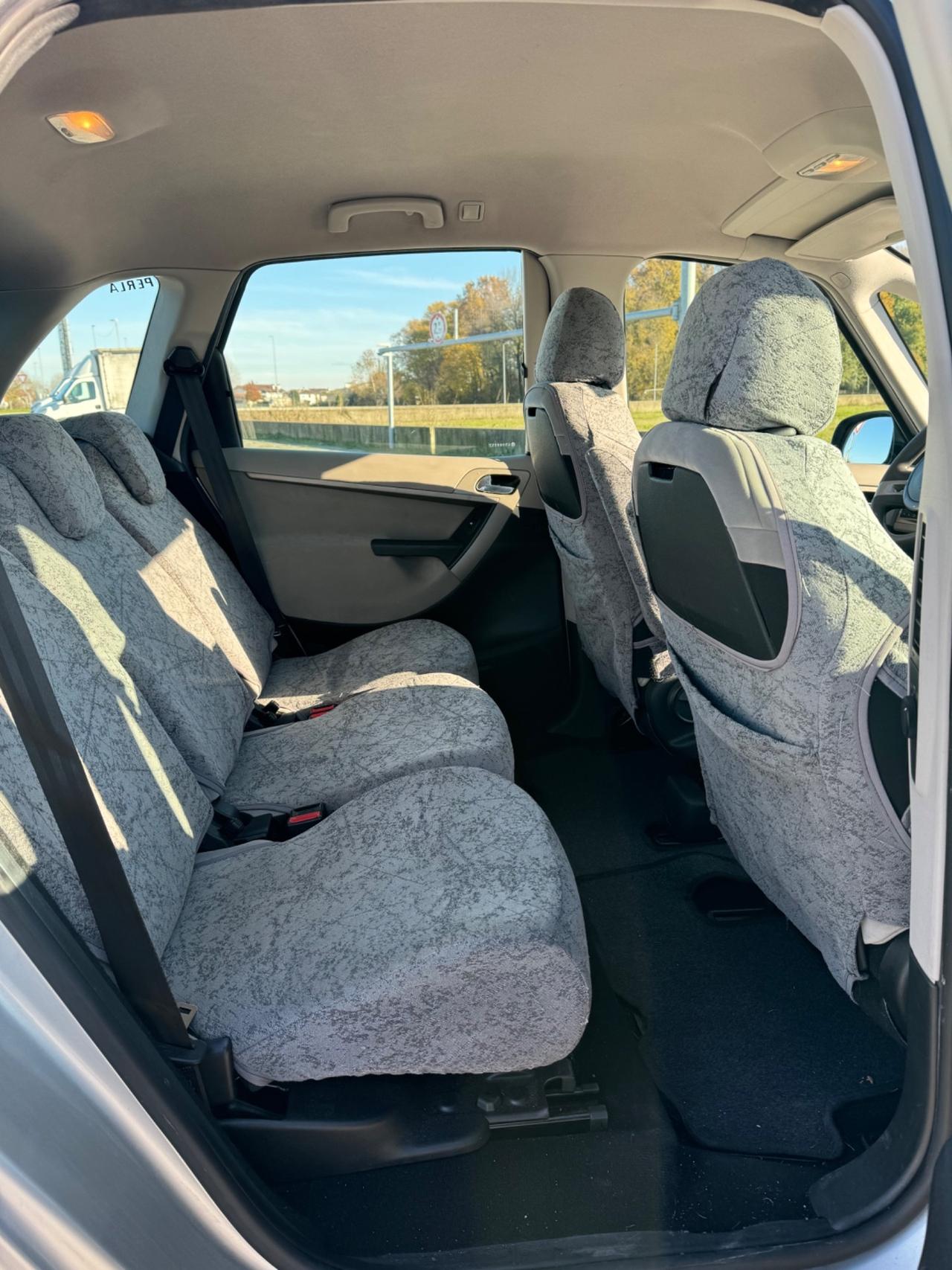 Citroen C4 Picasso 1.8 Elegance