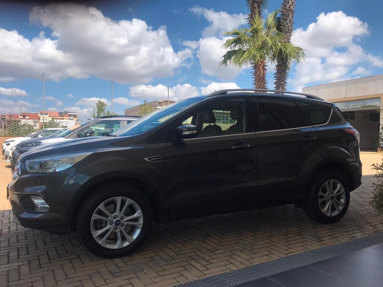 Ford Kuga 1.5 TDCI 120 CV S&S 2WD Titanium