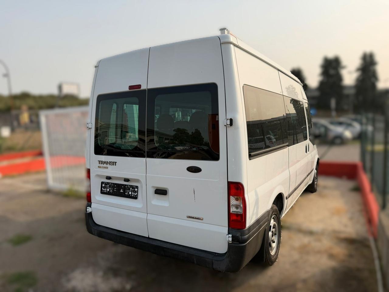 Ford Transit 2013 330M 2.2 TDCi/100 9 posti