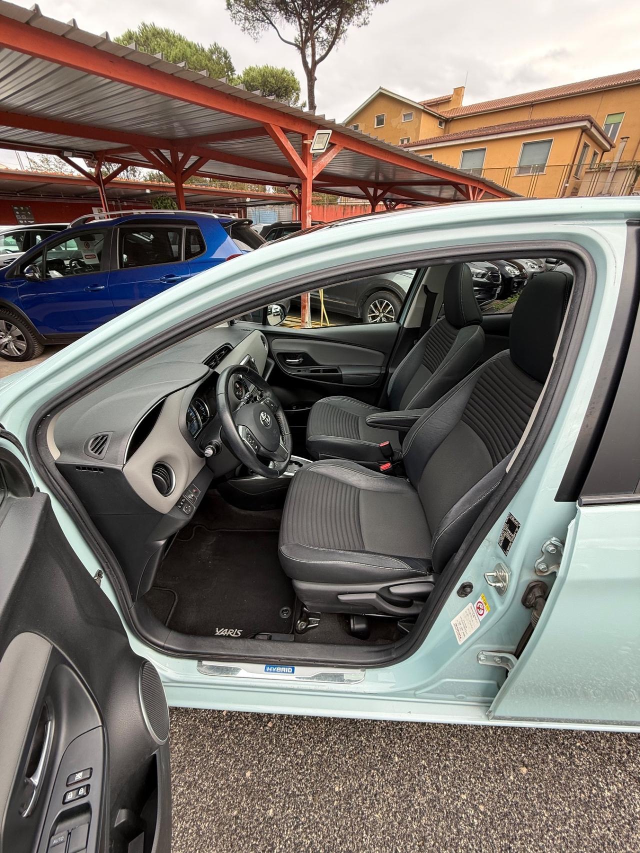 Yaris 1.5 Hybrid( 65 mila km - GLAMUR EDITION )-RATE