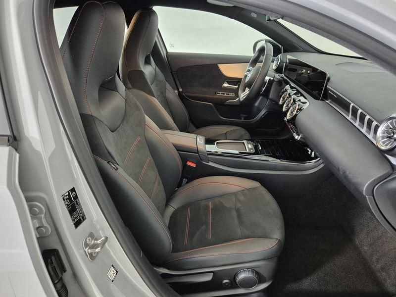 Mercedes-Benz Classe A - W177 2023 A AMG 35 Premium AMG 4matic auto