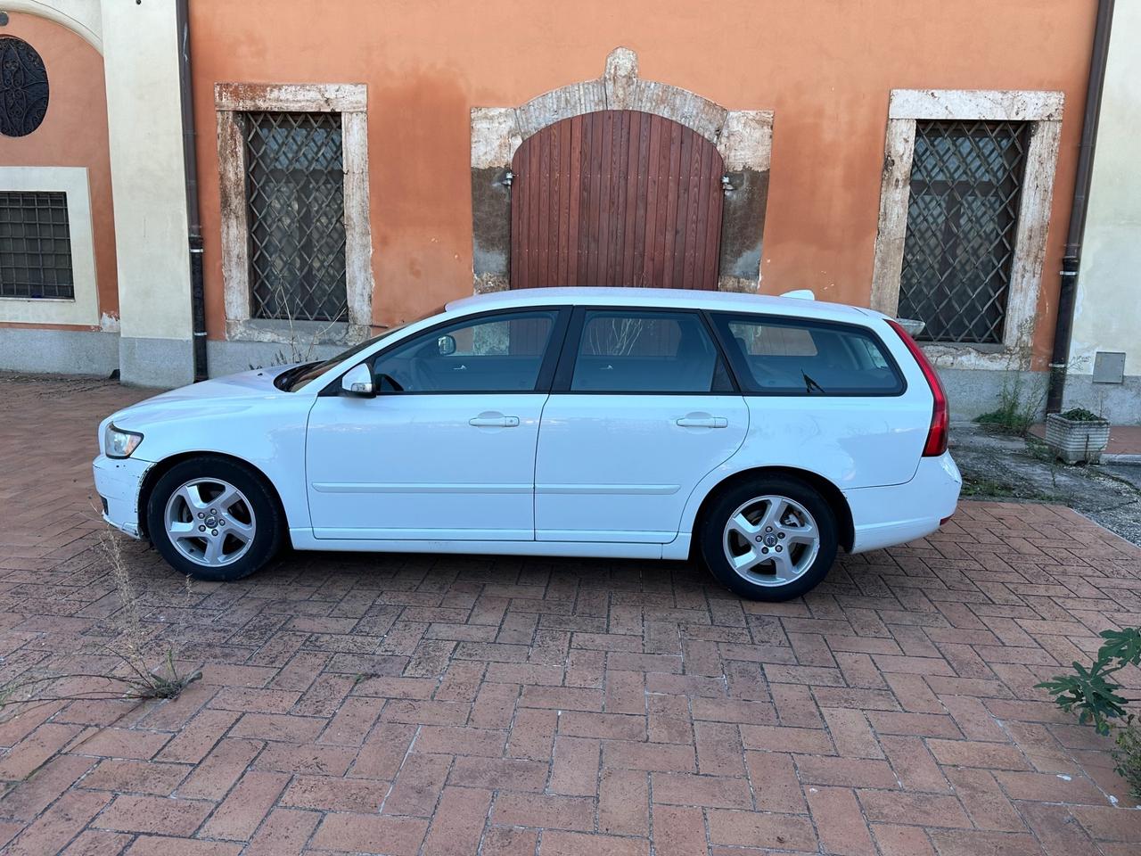 Volvo V50 D4 Momentum