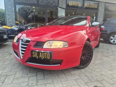 Alfa Romeo GT 1.9 JTDM 16V Distinctive Q2