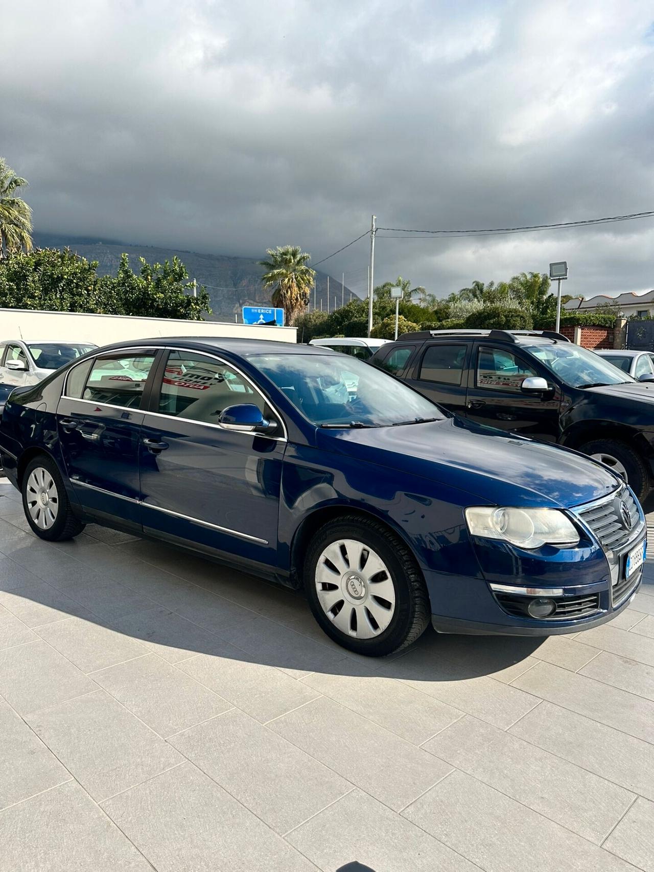 Volkswagen Passat 2.0 TDI/130 CV cat Var. C.line