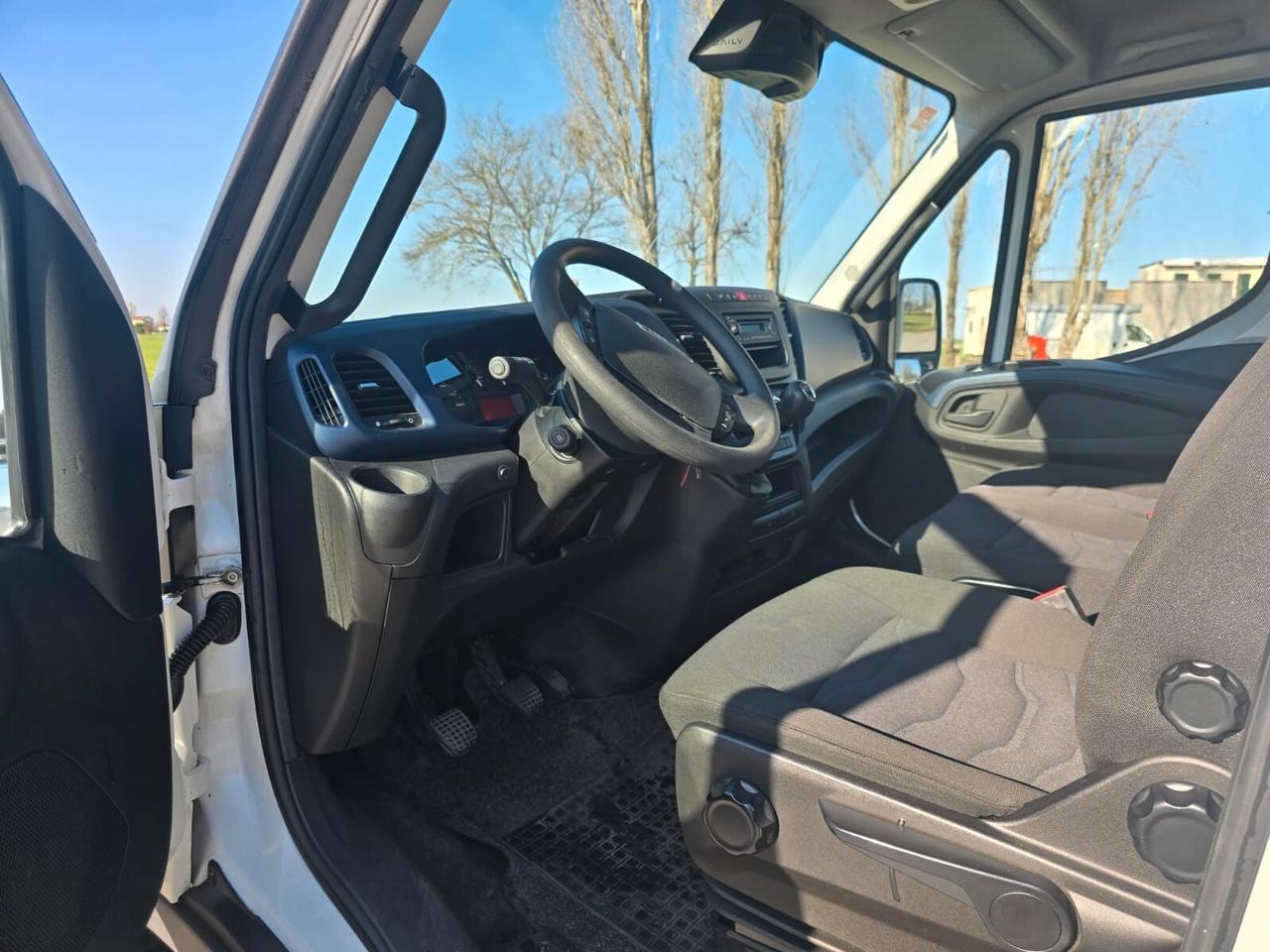 IVECO DAILY 35-180