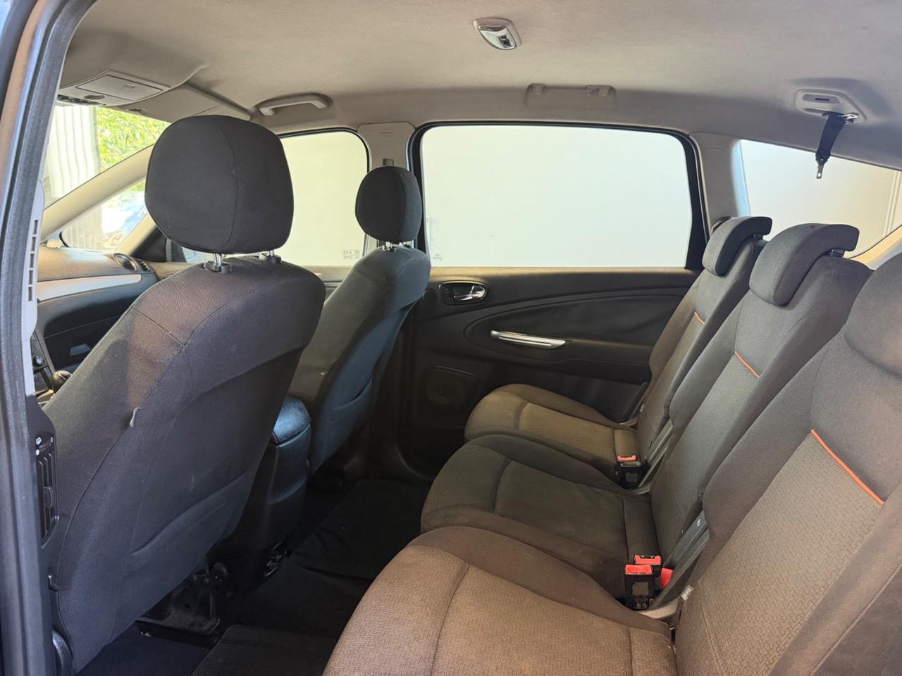 Ford S-Max 2.0 TDCi 140CV Titanium