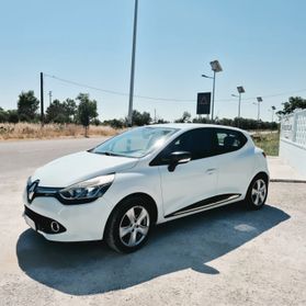Renault Clio 1.2 75CV 5 porte ok neopatentati