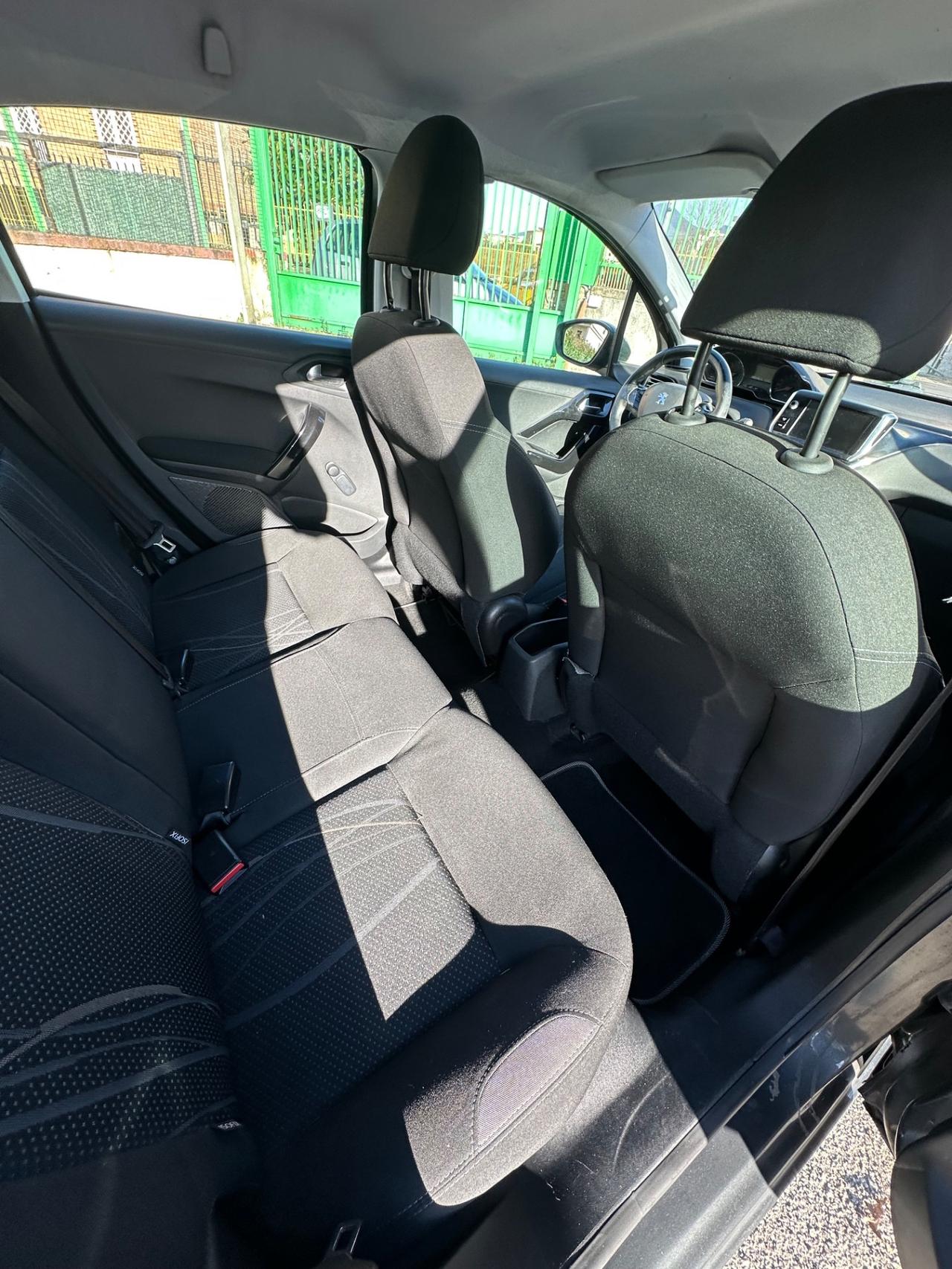 Peugeot 208 1.4 HDi 68 CV 5 porte Active