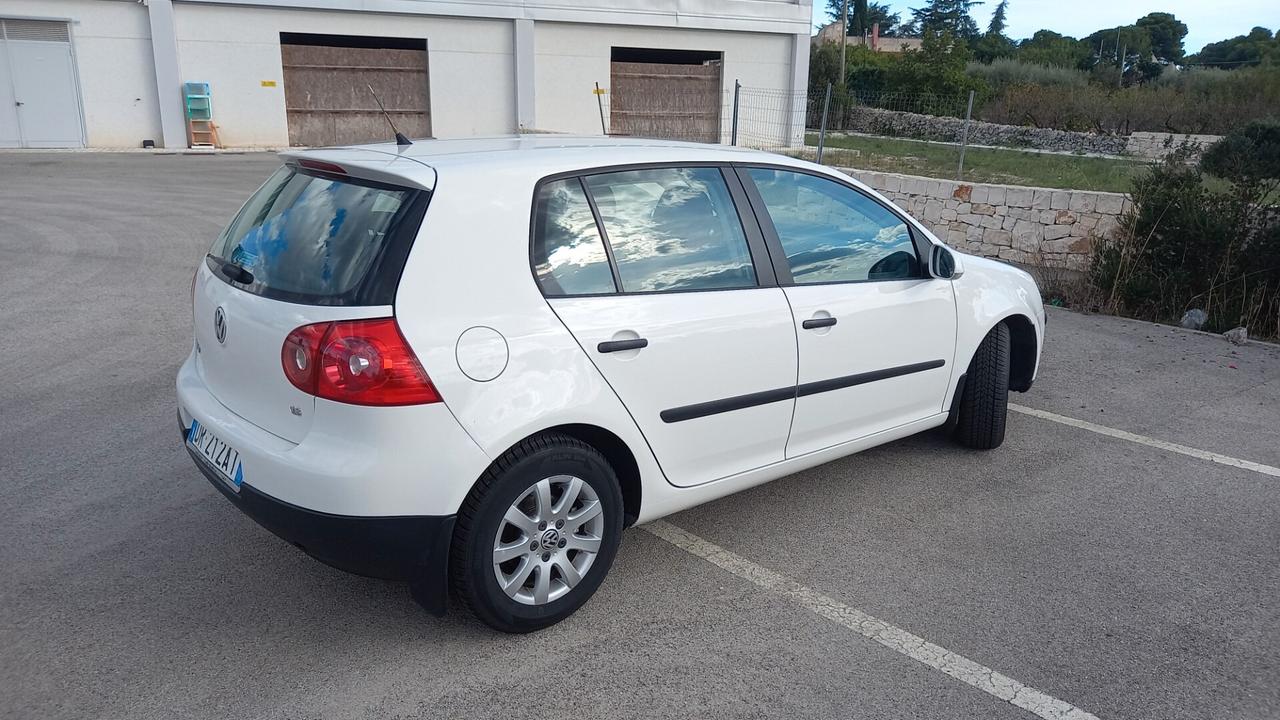 Volkswagen Golf 1.6 5p. Comfortline