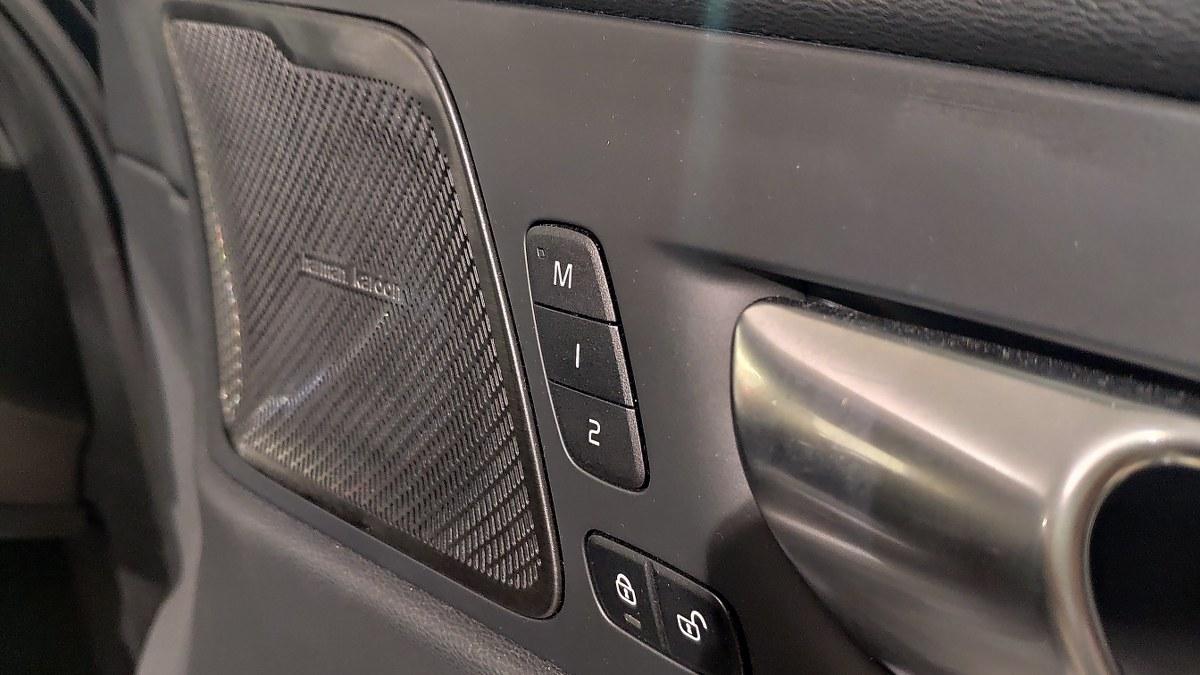 VOLVO Xc60 B5 Mild Hybrid Awd Automatico Plus Dark