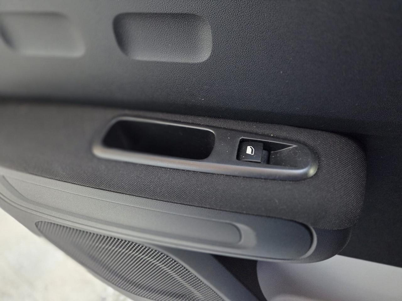 Citroen C3 1.2 83cv Shine Pack. 2023 solo*15000Km*