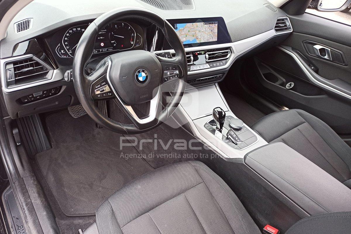 BMW 320d 48V Touring Business Advantage