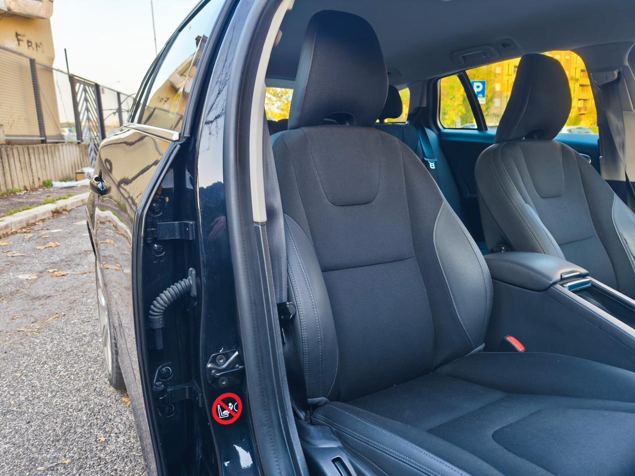 Volvo V60 D4 Momentum