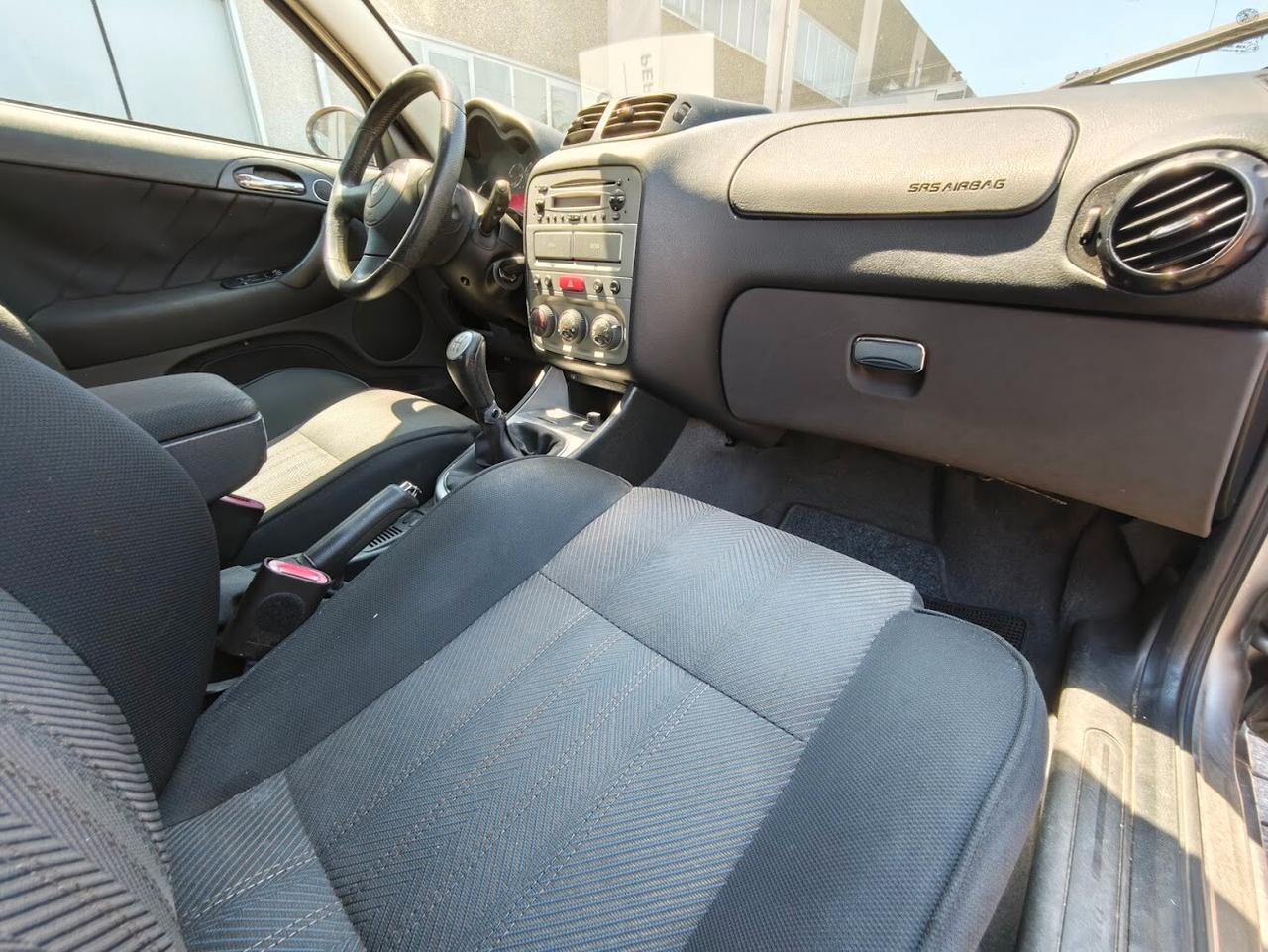 Alfa Romeo 147 1.6 16V TS (105) 5 porte Black Line