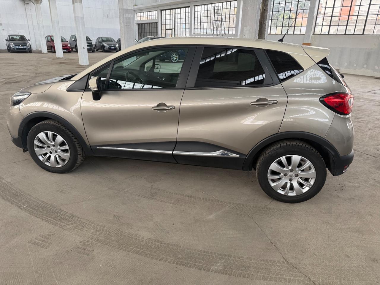 Renault Captur 0.9 TCe 12V 90 CV Start&Stop Live