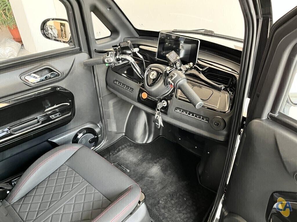 FREEDOM EVO - Macchina Senza Patente- Manubrio