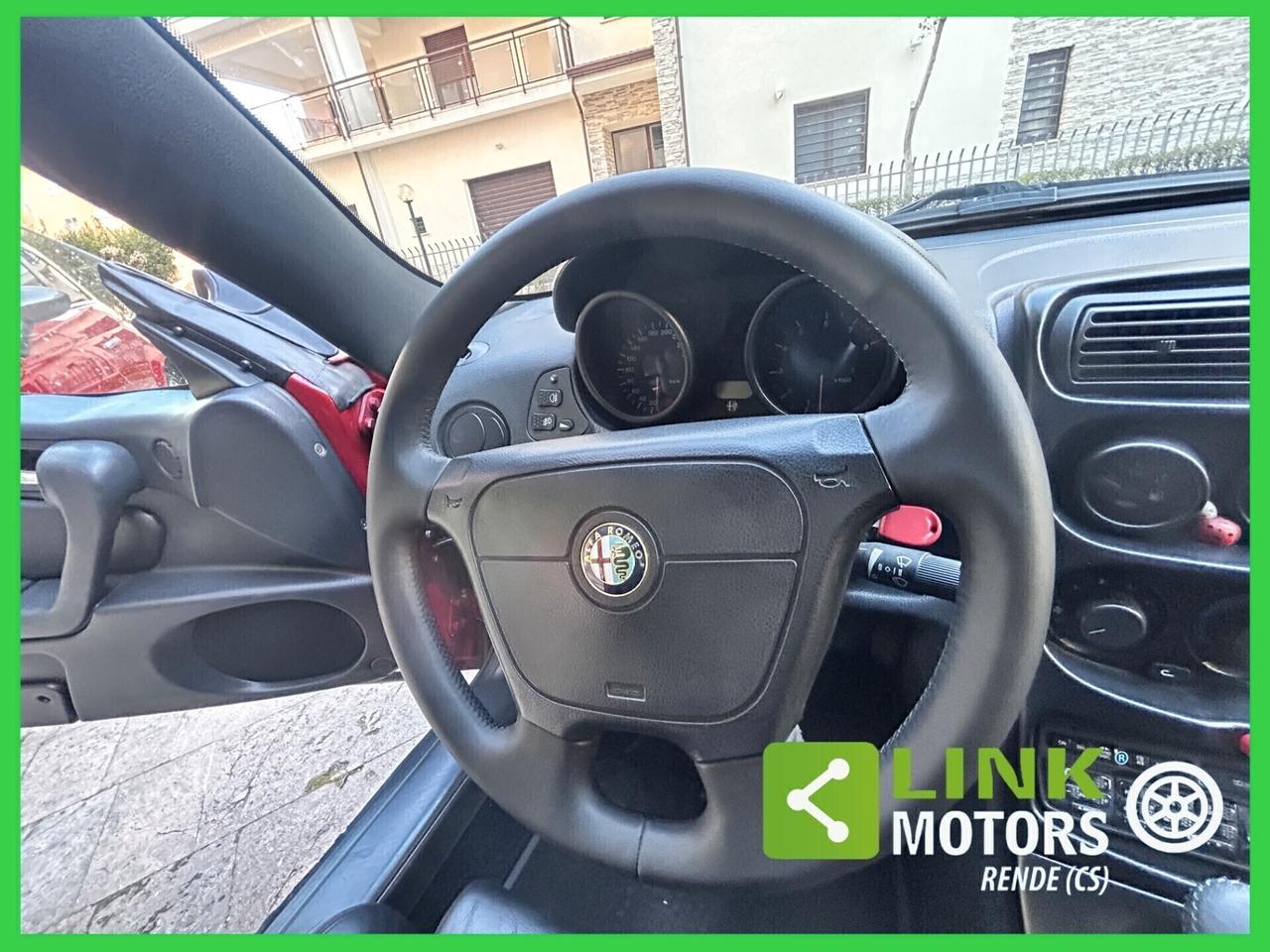 Alfa Romeo Spider 2.0i 16V Twin Spark cat 04/1995