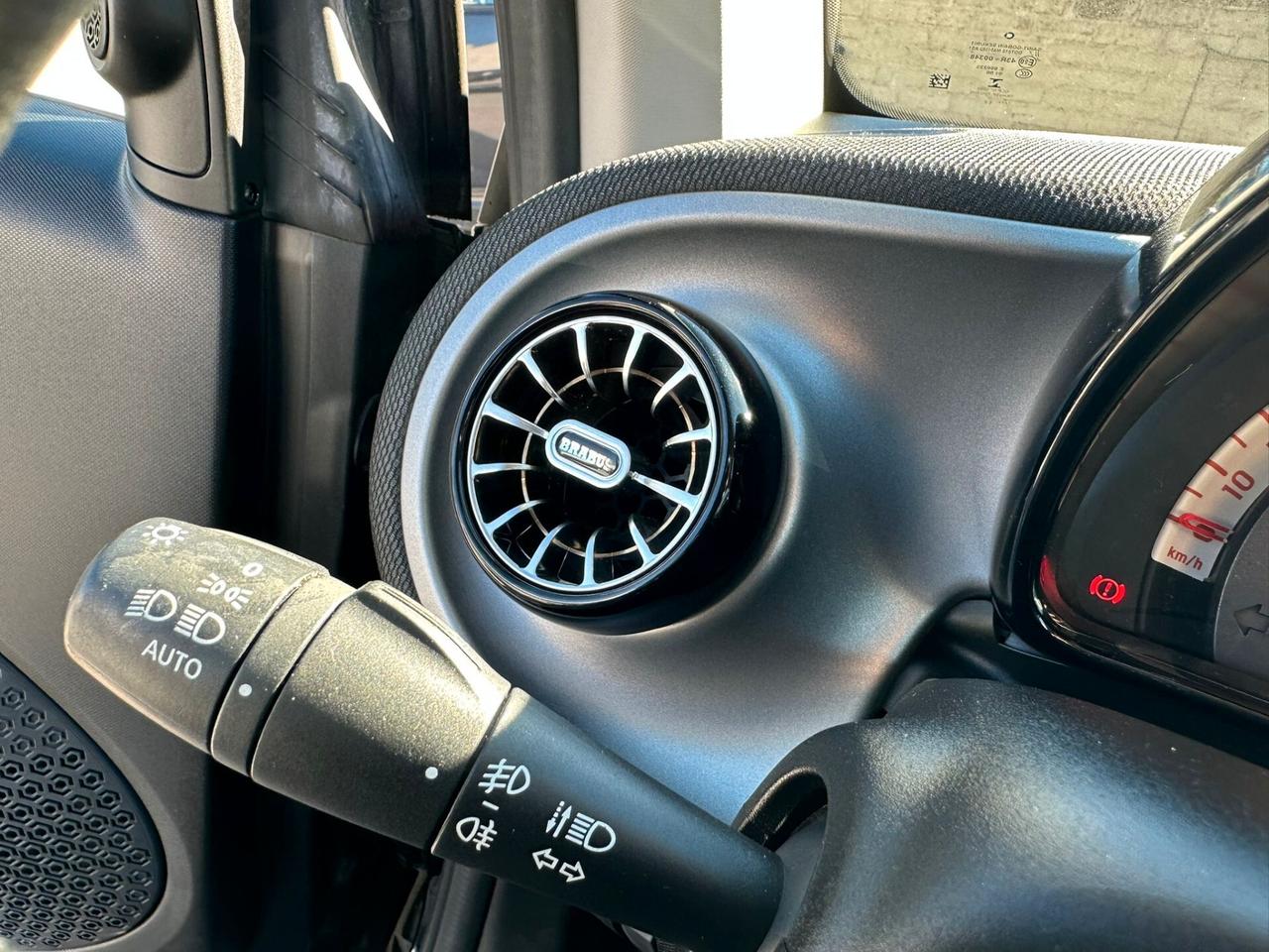 Smart ForTwo 70 1.0 twinamic Passion Automatica - Nav