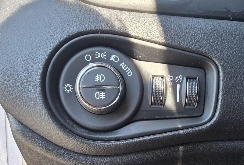 Jeep Renegade e-Hybrid 1.5 T4 MHEV 130cv Summit DDCT