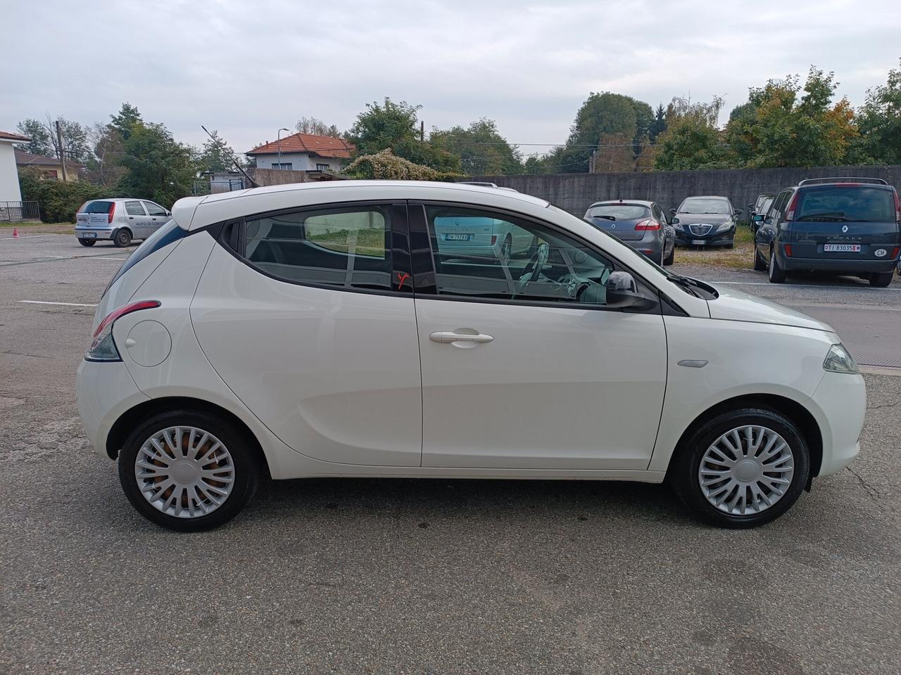 Lancia Ypsilon 1.2 69 CV 5 porte Elle