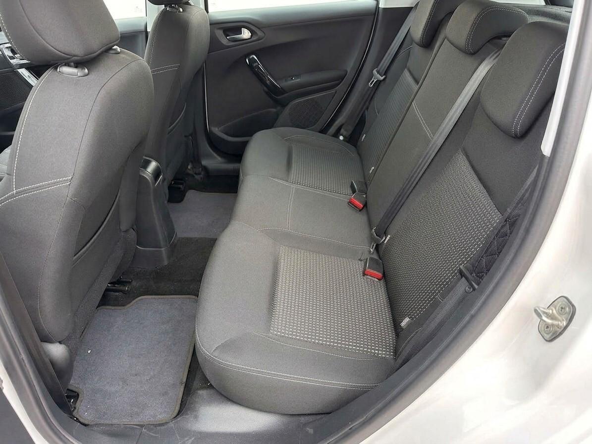 Peugeot 208 1.2 e-VTI Allure