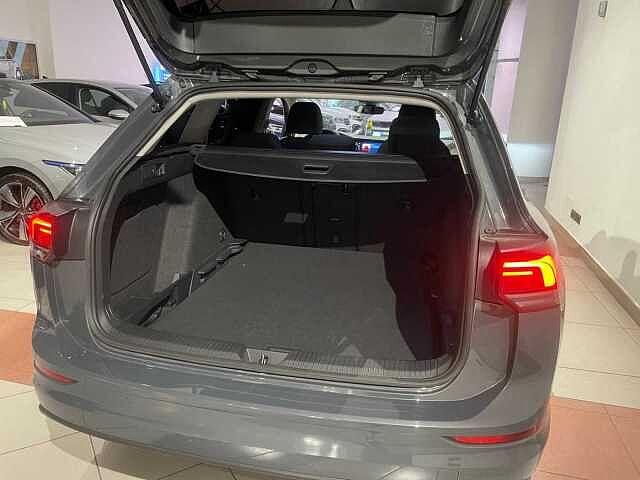 Volkswagen Golf 8ª serie Variant 1.0 eTSI EVO DSG Life