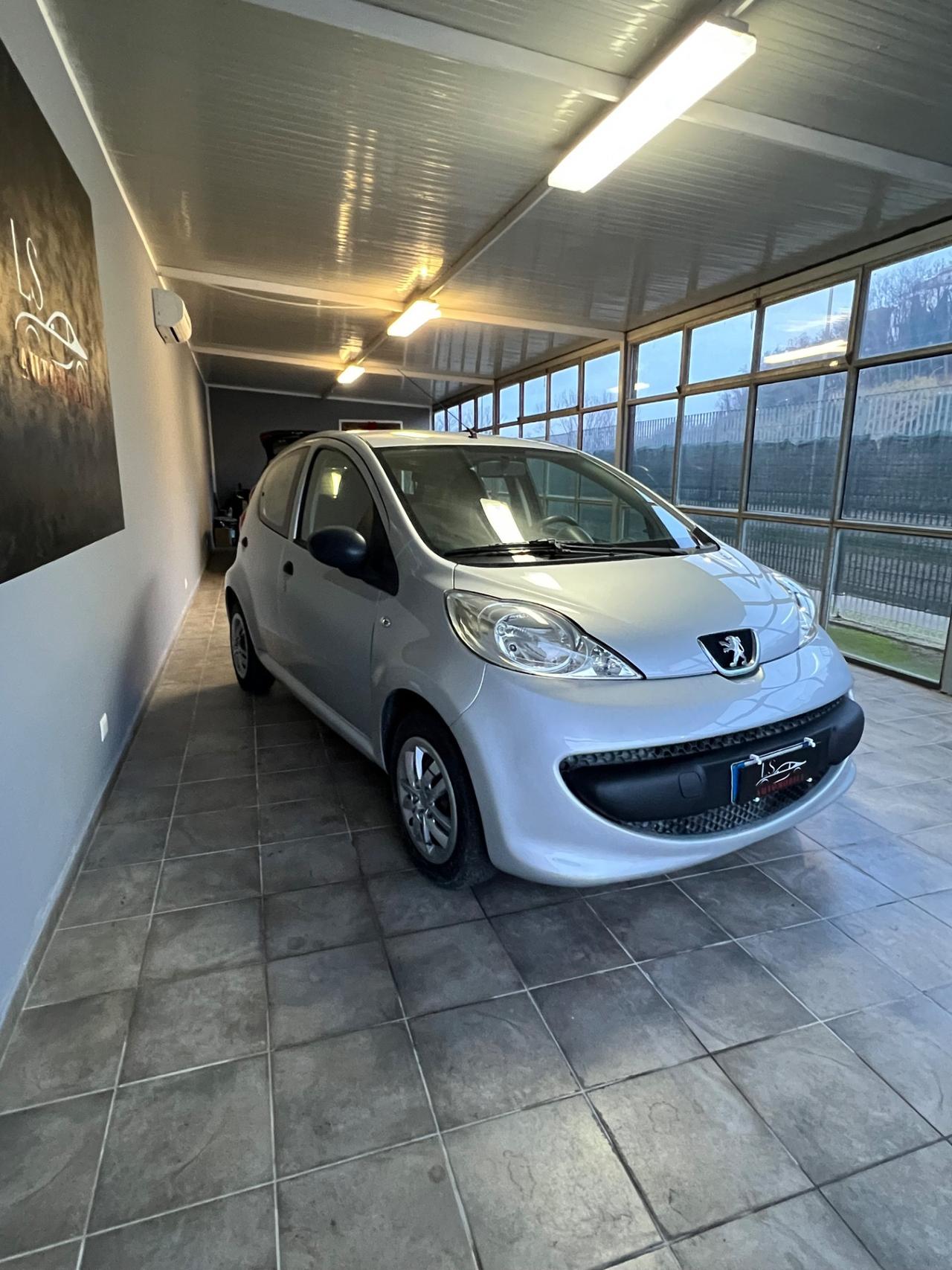 Peugeot 107 1.0 68CV 5p. Desir