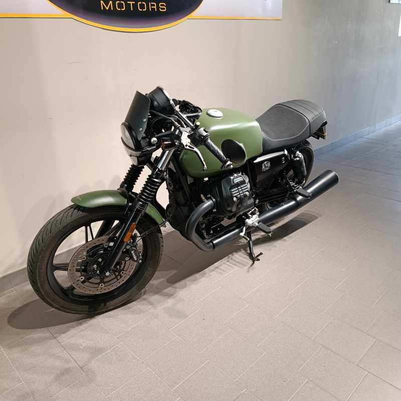 Moto Guzzi V7 Stone - 2024