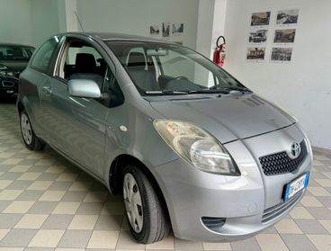 Toyota Yaris 1.4 D-4D 3 porte cambio automatico