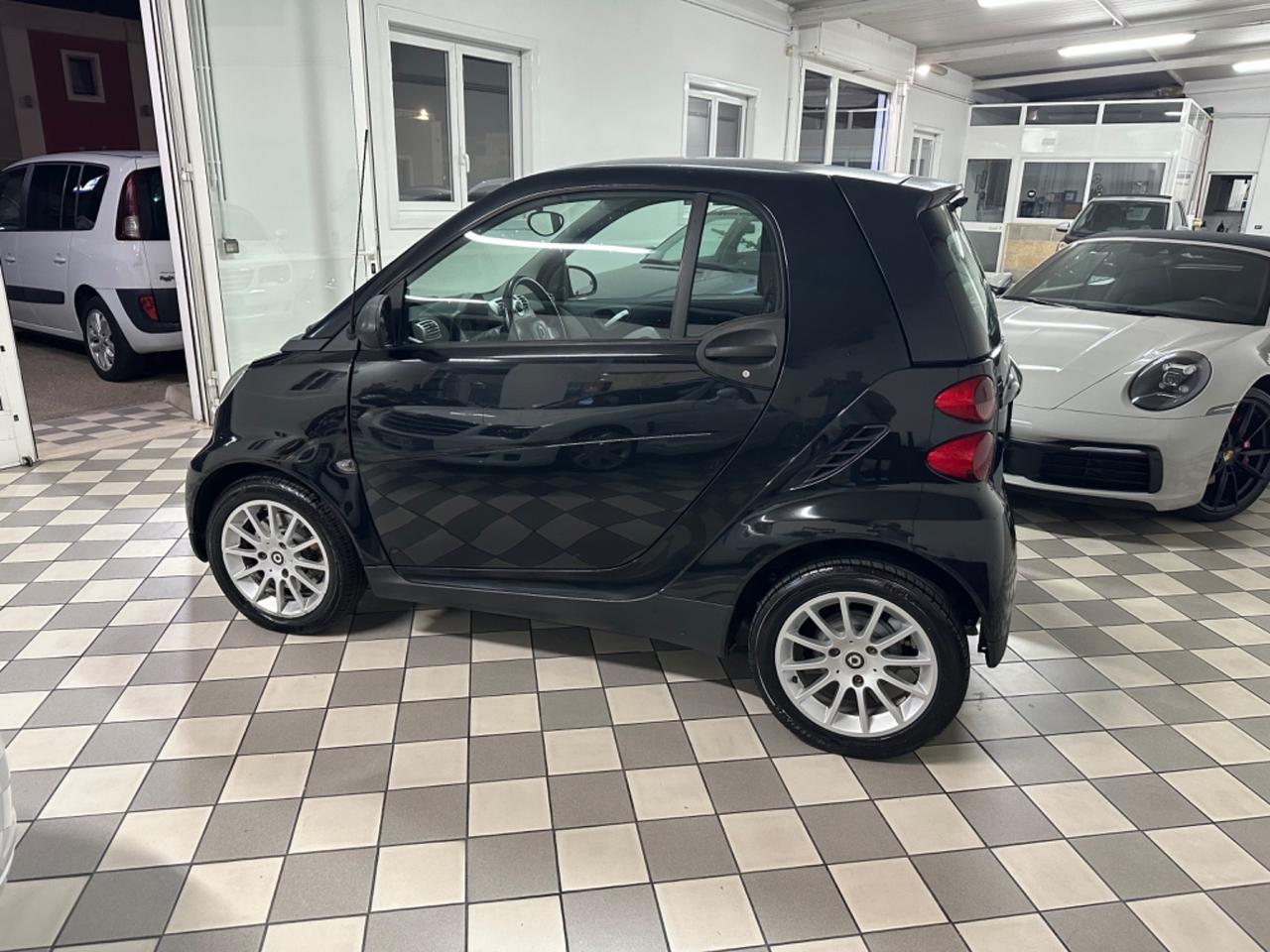 Smart ForTwo 1000 62 kW coupé passion