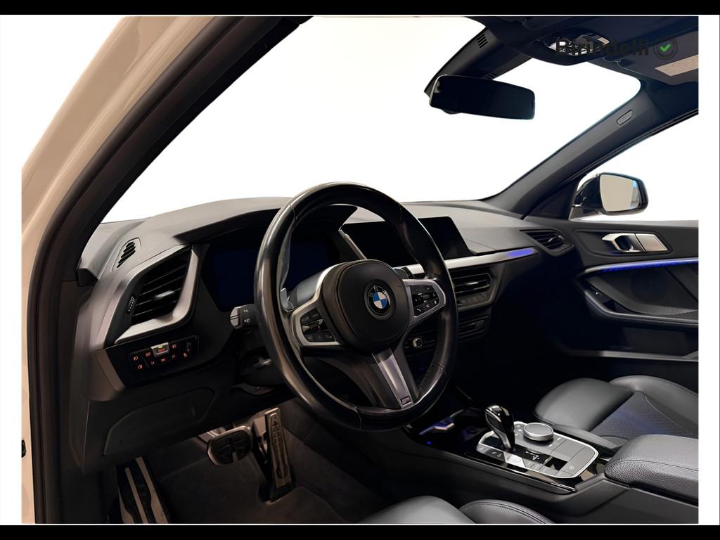 BMW Serie 1 (F40) - 118d 5p. Msport