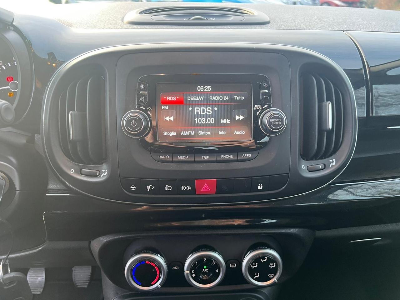 Fiat 500L 1.4 95 CV Lounge neopatentati rate