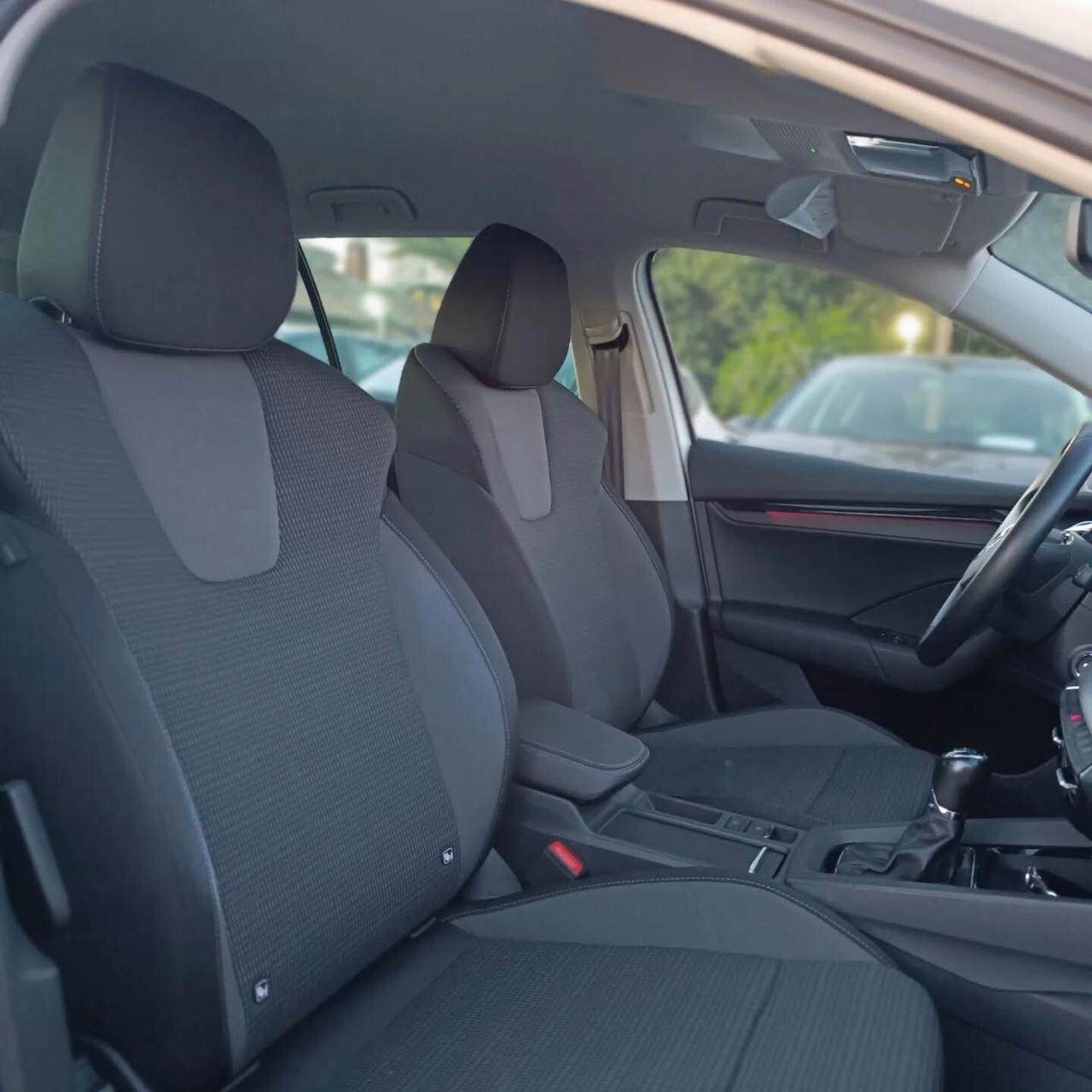 Skoda Octavia 2.0 TDI SW UNICPROPRIET FULL