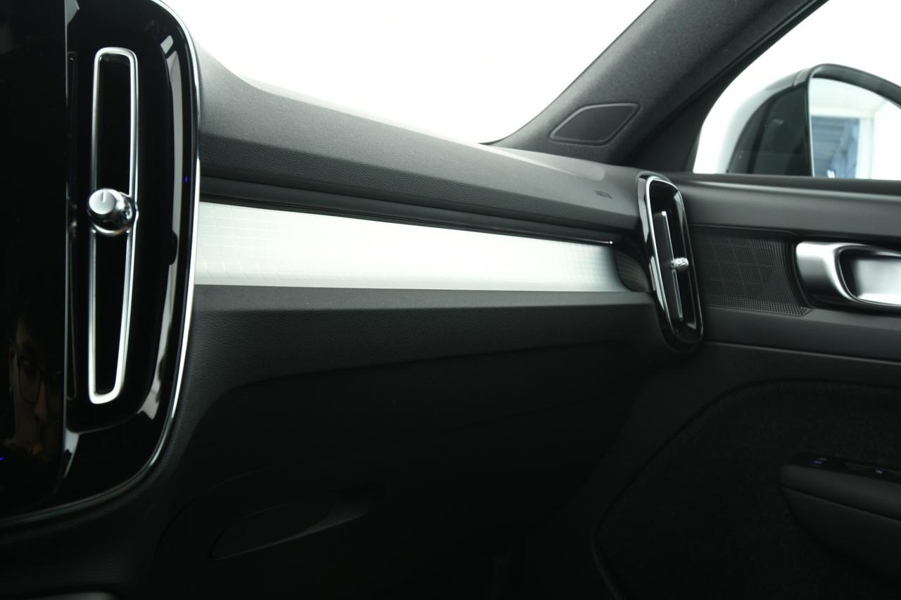 VOLVO XC40 N1 1.5 T2 Momentum Core geartronic CAMERA+PREZZO+IVA