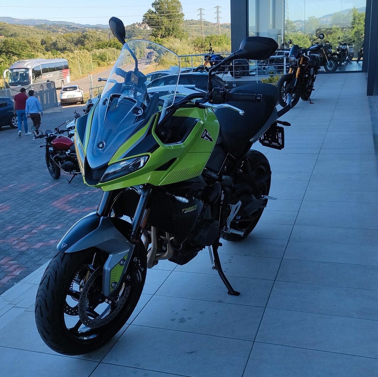 NUOVA TIGER SPORT 660 AZIENDALE