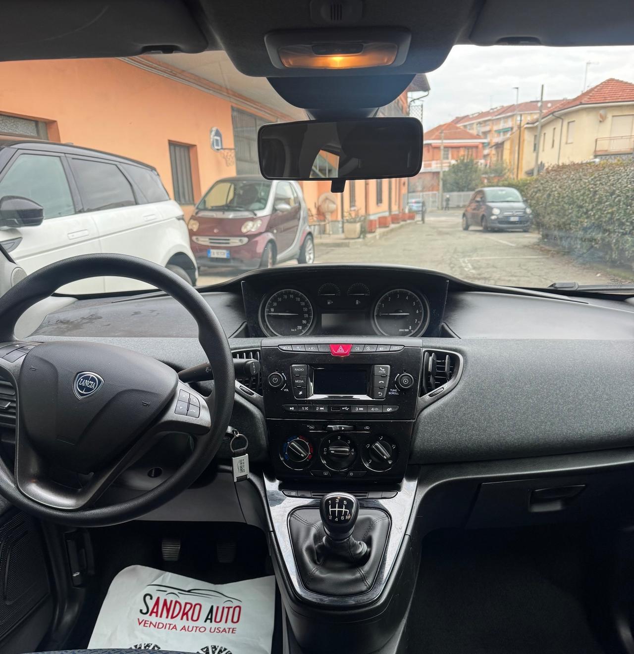 Lancia Ypsilon 1.0 FireFly 5 porte S&S Hybrid Ecochic UnYca