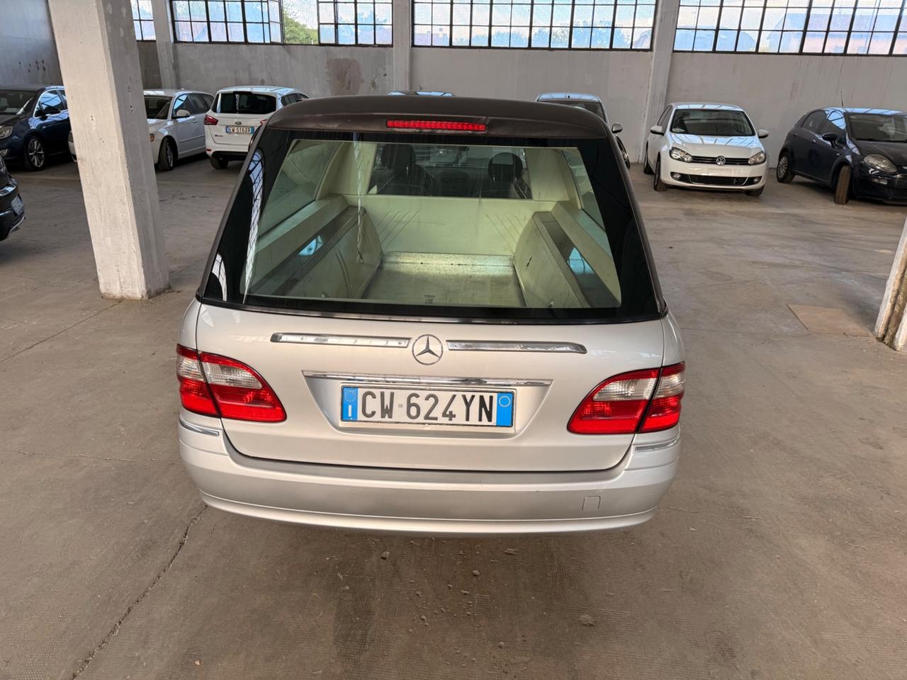 Mercedes-benz CARRO FUNEBRE