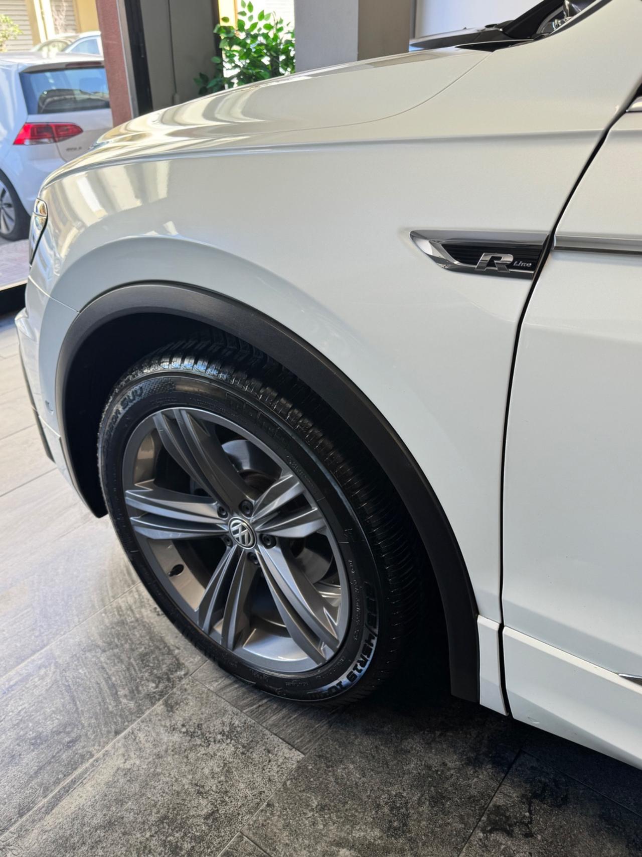 VW TIGUAN 2.0 TDI 150 CV R LINE TETTO APRIBILE