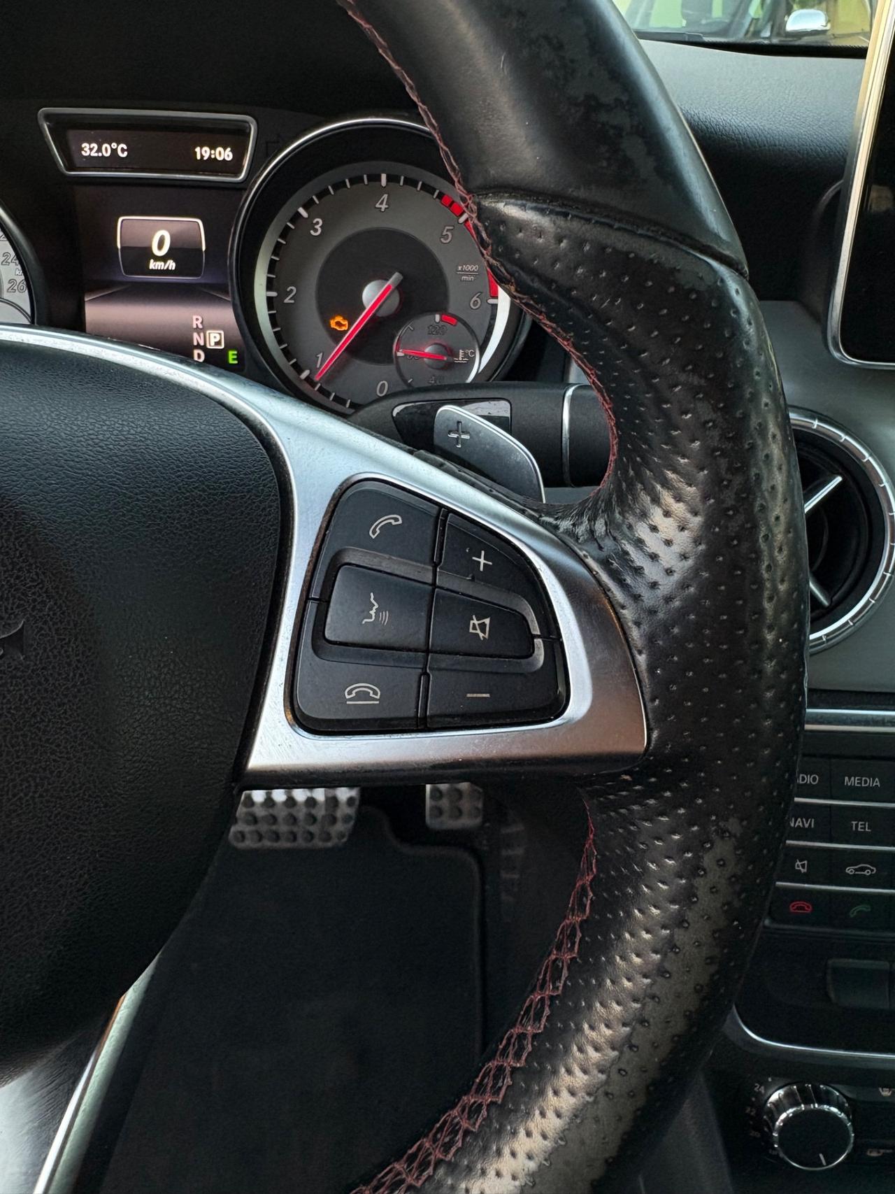 Mercedes-benz A 180 CDI Automatic Dark Night Edition