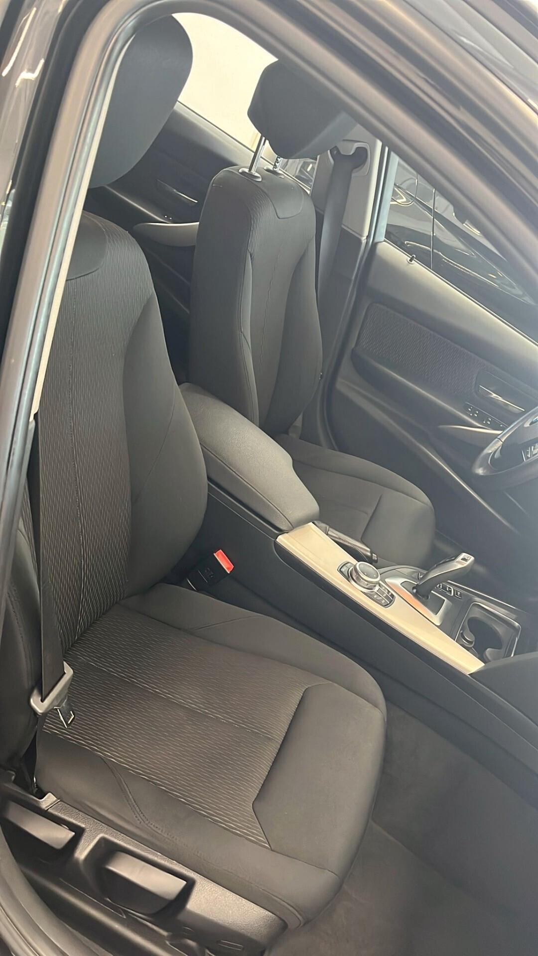 Bmw 318 d Touring Business Advantage aut.