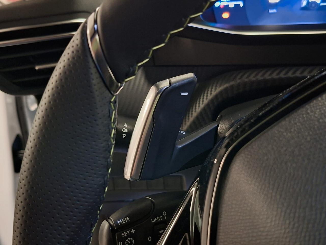 Peugeot 208 1200 mhev Hybrid 101CV GT e-DCS6 Km.0