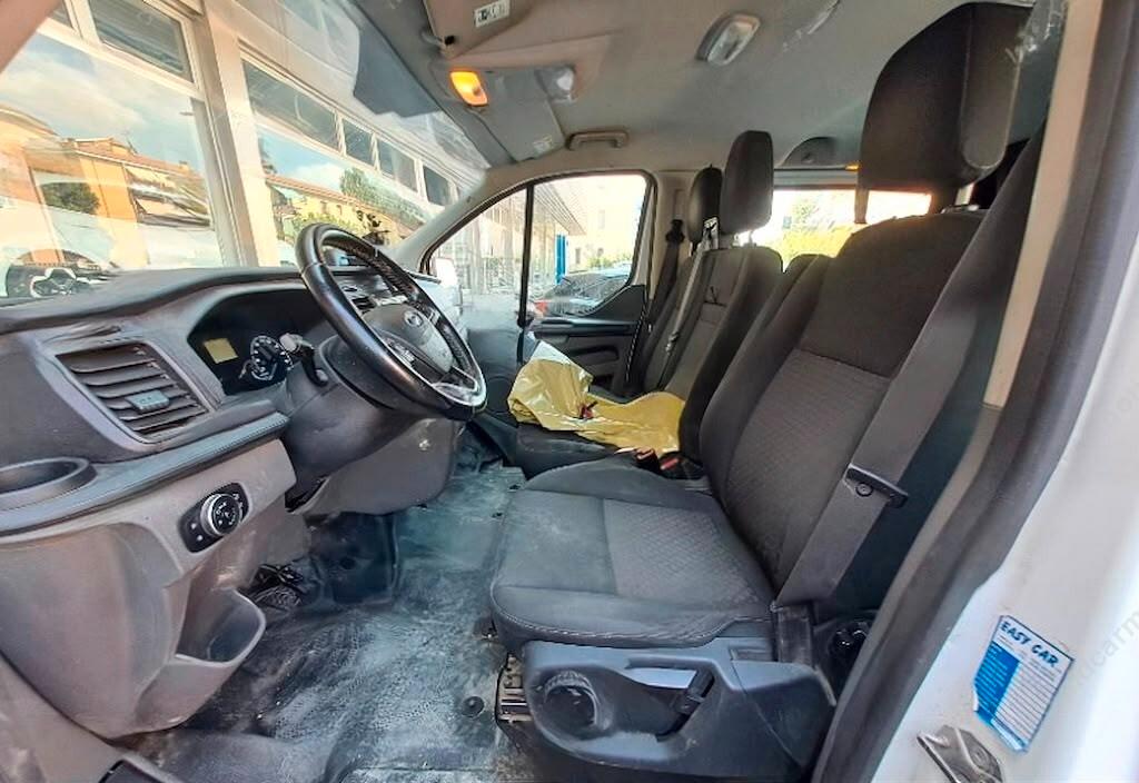 TRANSIT CUSTOM 2.0 POSTI 6 AUTOCARRO