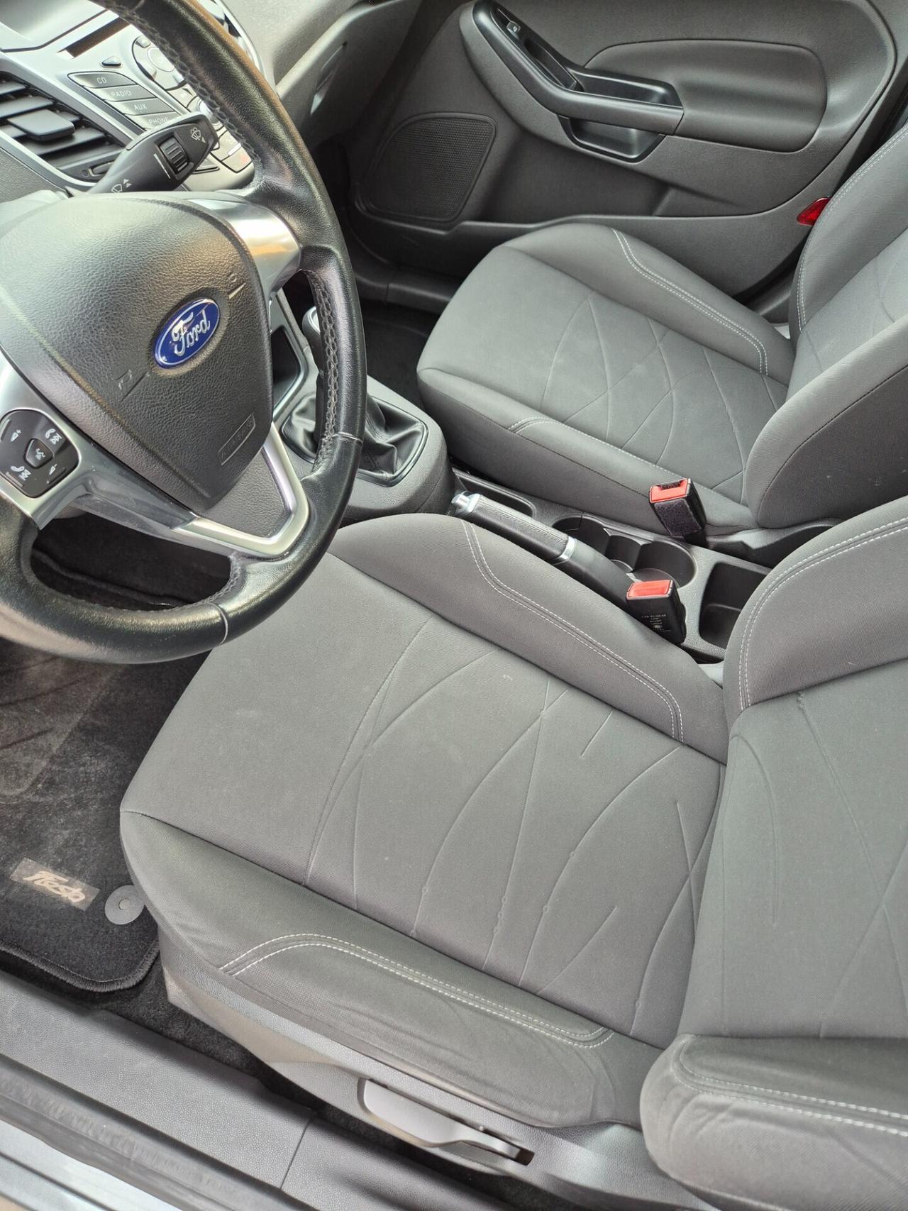 Ford Fiesta 1.5 TDCi 75CV 5 porte ST-Line